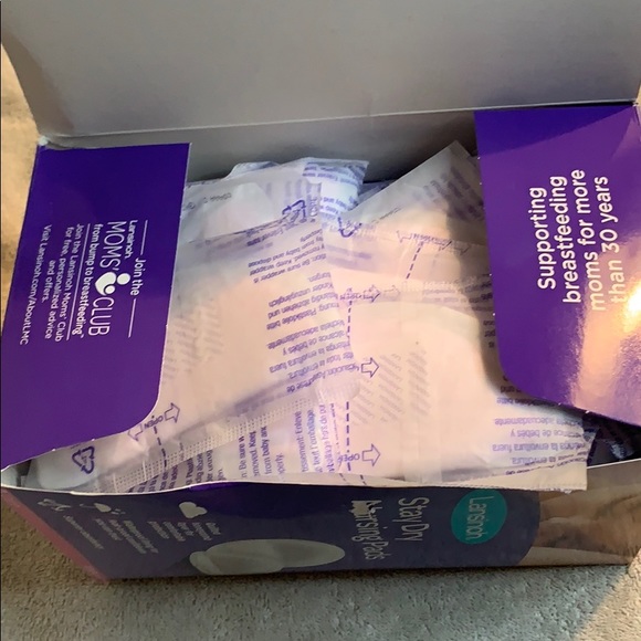 Lansinoh Stay Dry Nursing Pads 100 count READ - Picture 2 of 2